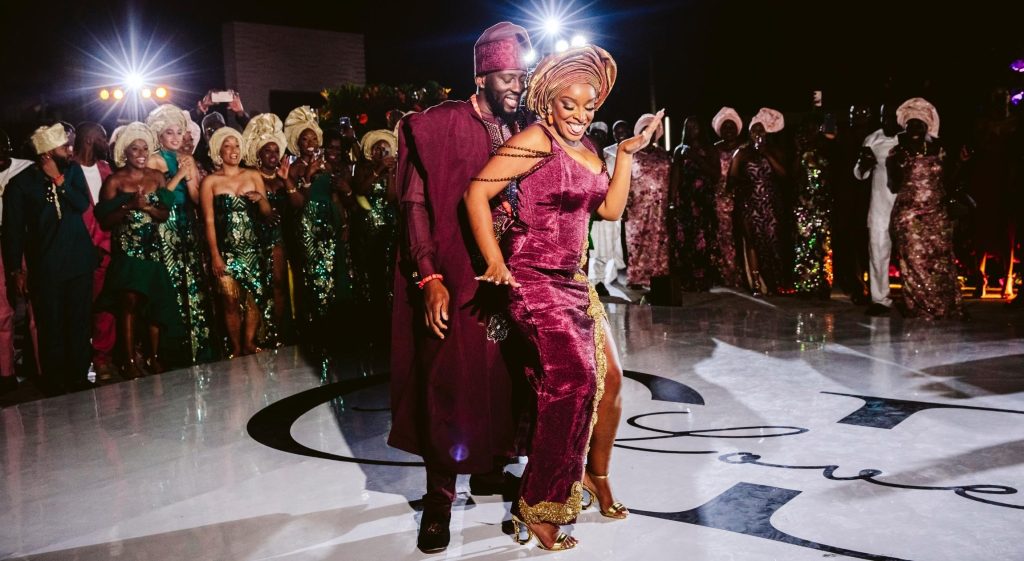 A couple in Nigerian formal wear